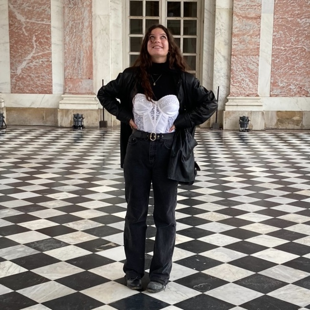 VINTAGE WHITE CORSET WITH LACE